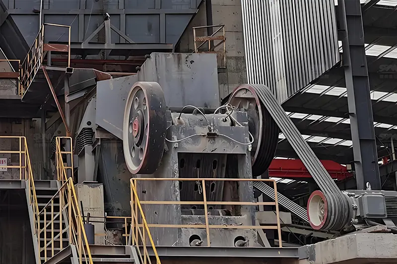 PE Jaw Crusher processing basalt